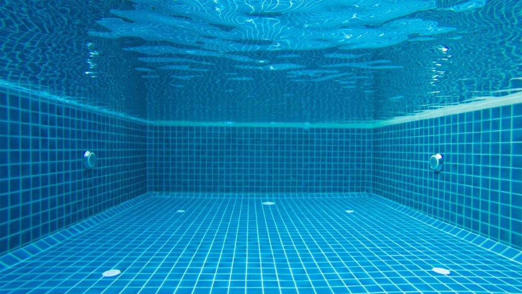 Expert pool service team working in Oak Ridge, NC